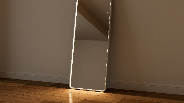 点亮时尚生活：揭秘发光全身镜的无限魅力